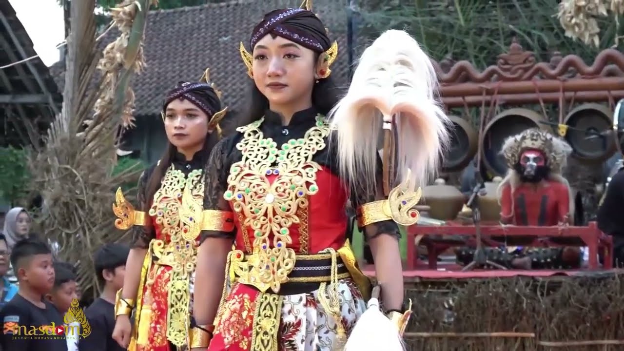 Tari Sigrak Kencono dan Jingkrak Sundang Sanggar Dadap Ketep (Magelang)  Pada FLG XXIV