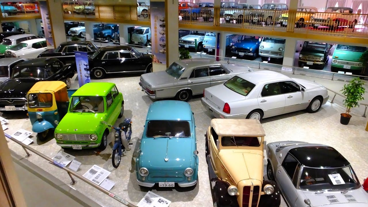 日本自動車博物館　展示台数に圧巻！！