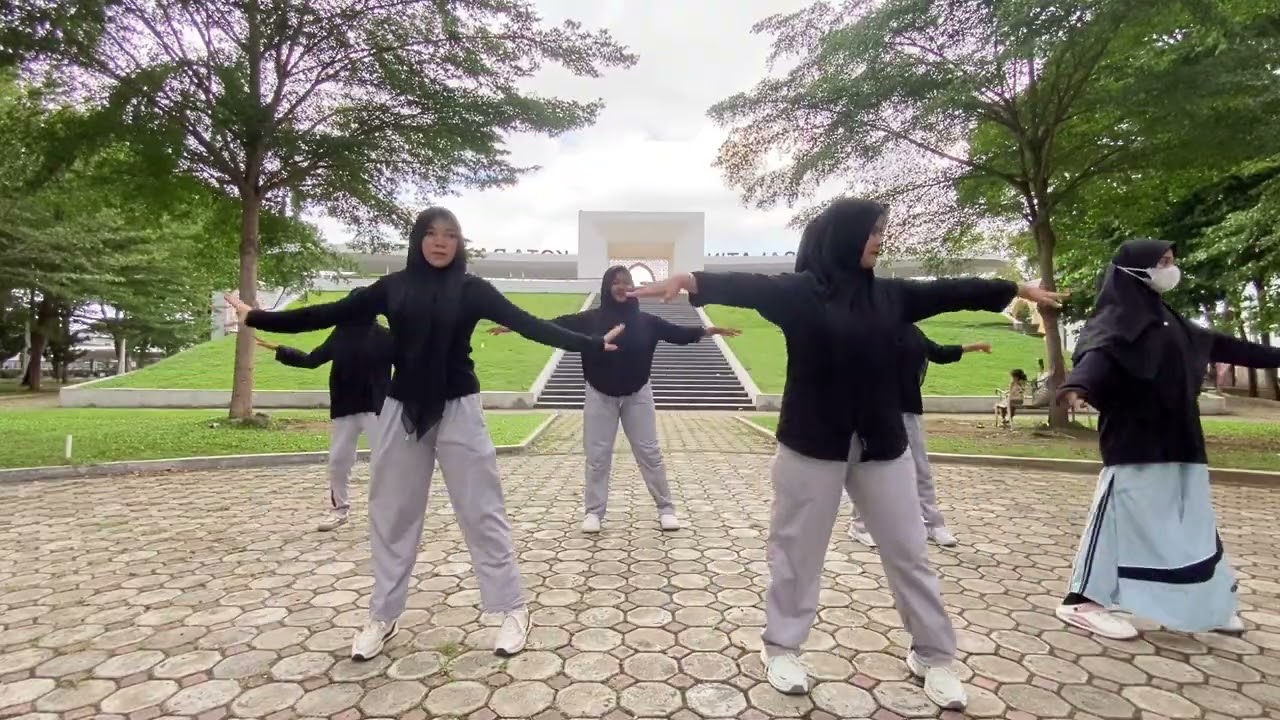 Tugas video senam SKJ kelompok 2. MK gerak dan lagu AUD. Dosen pengampu : Nurliza zuhra S.pd., M.pd