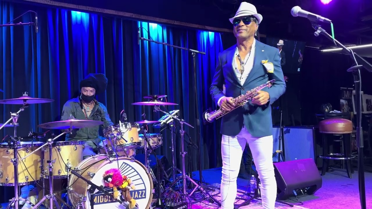 Marion Meadows Suede at Middle C Jazz