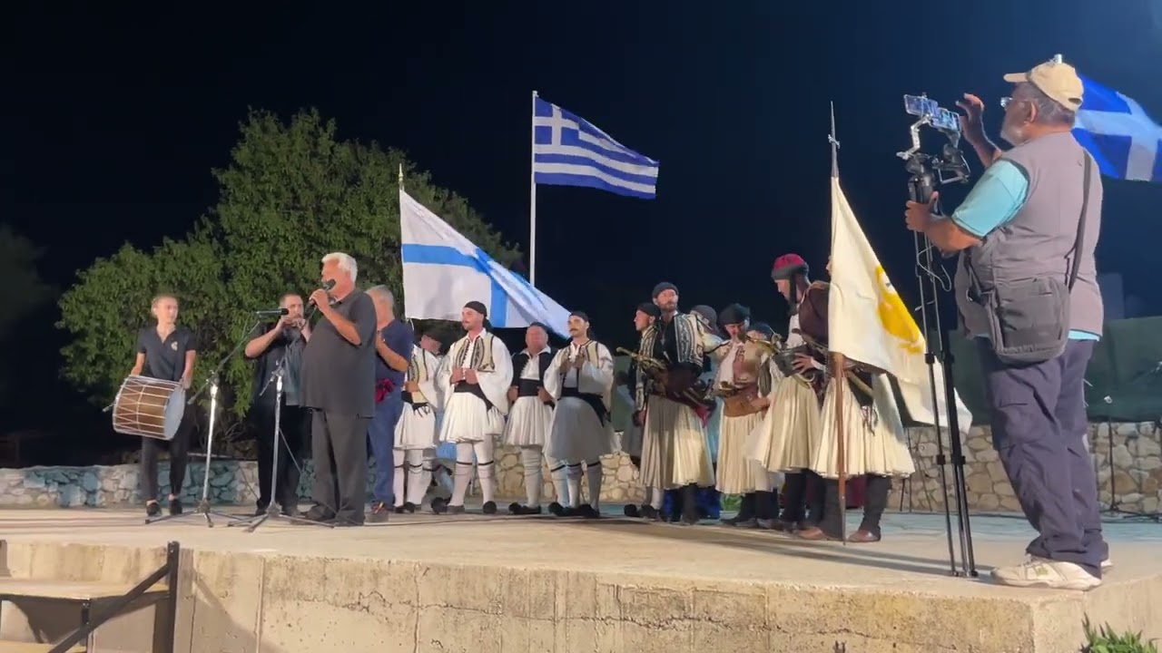 Λάμπουν τα χιόνια στα βουνά - Κώστας Παυλόπουλος ft Μωραΐτες εν Χορώ