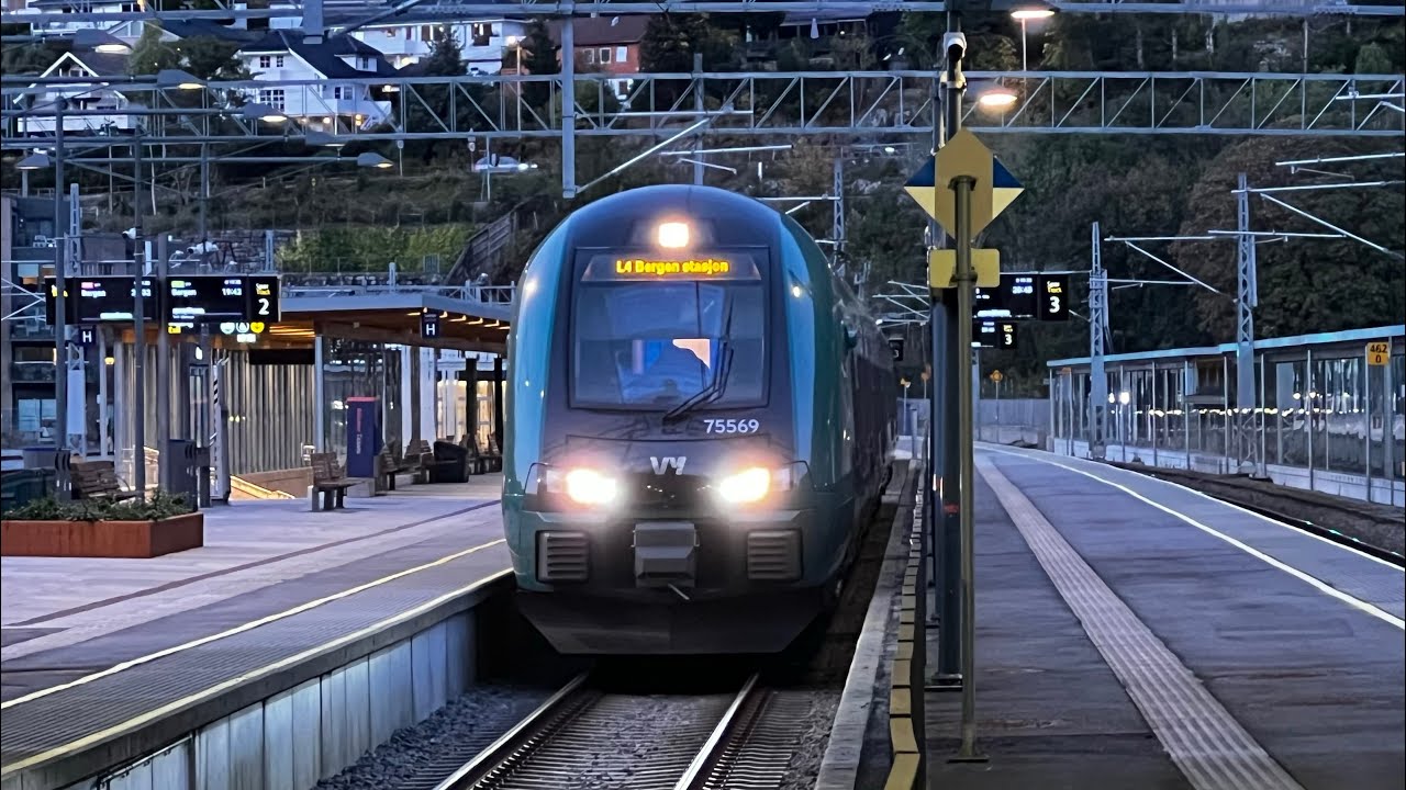 Trains at Arna station (Vy, Vy Bergensbanen, Vy Vossebanen, CargoNet, OnRail & BLS Rail)