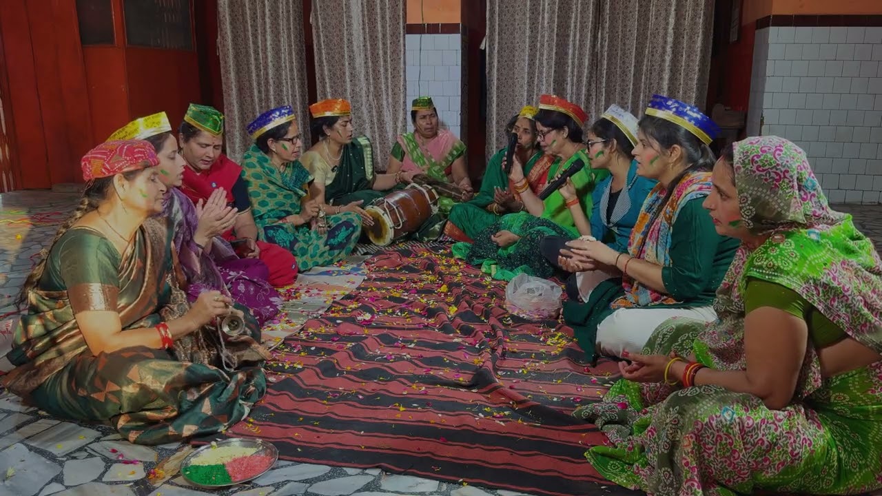 प्रह्लाद कहै सुन मइया री, मोहे राम नाम नहीं भूलत है । भक्त प्रह्लाद की सबसे पॉपुलर भजन 