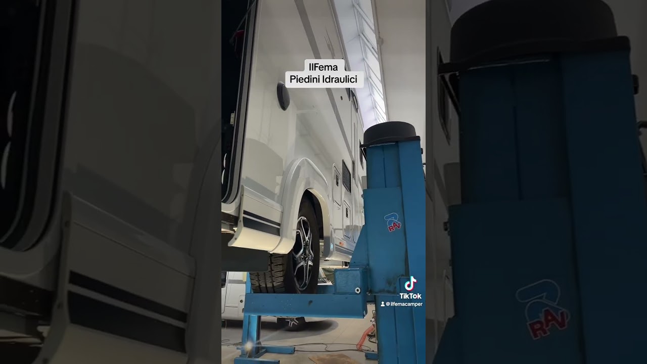 Piedini Idraulici Camper