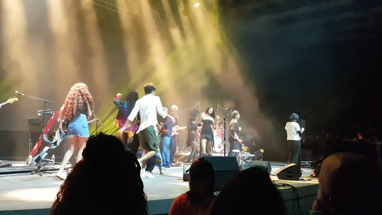Marina Lima - I´m On Fire/Lunch/Mesmo Que Seja Eu (Cover de Erasmo Carlos) - (Salvador - 15/06/2025)