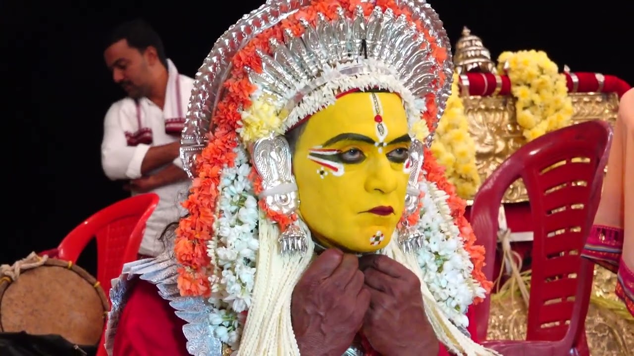 ಶ್ರೀಮತಿ ಪುಟ್ಟಮ್ಮ ಮತ್ತು ಶ್ರೀ ವಿಠಲ ಪೂಜಾರಿ ಮಕ್ಕಳು ಹಾಗೂ ಕುಟುಂಬಸ್ಥರು ಆರ್ಬಿ ಮನೆ, ವರಂಗ.ಇವರ ಹರಕೆಯ  ನೇಮೋತ್ಸವ