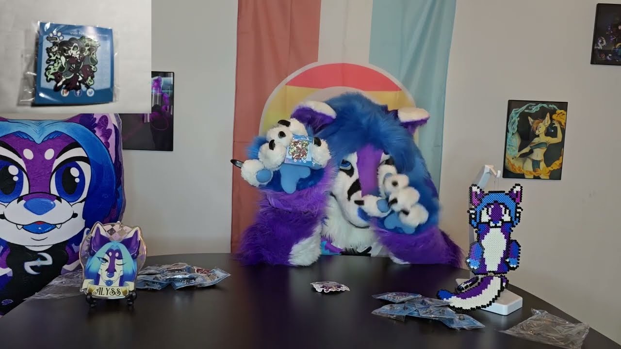 Unboxing Alyss 107-Fursona Pins DnD Edition: Barbarians and Clerics