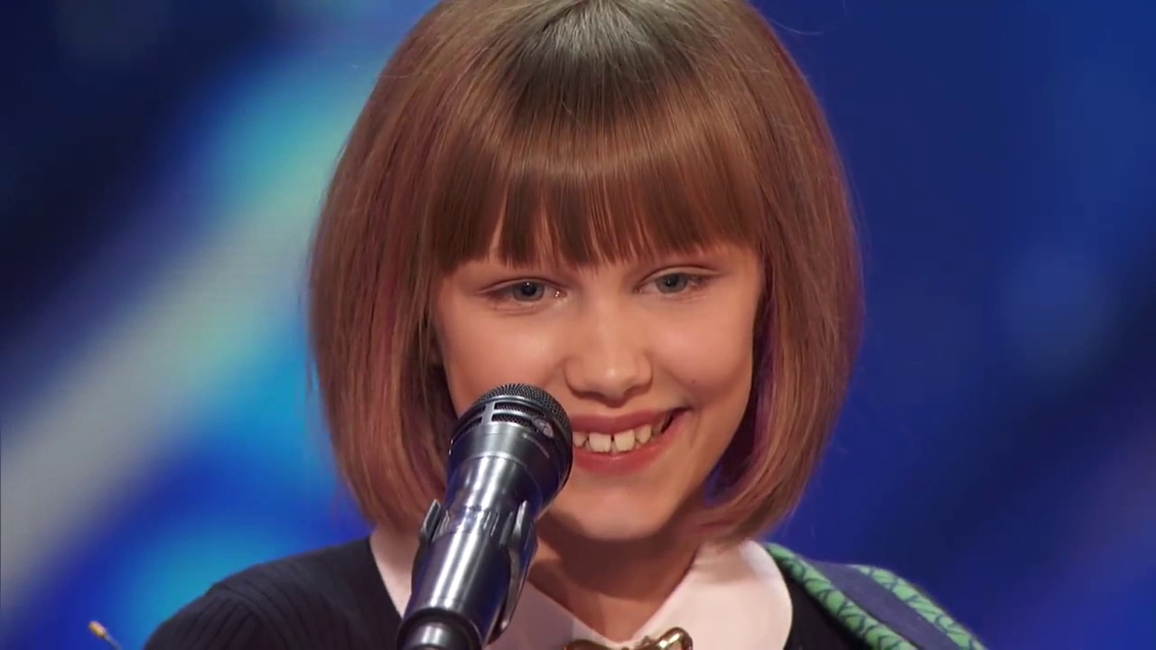 Grace VanderWaal [I Don't Know My Name]