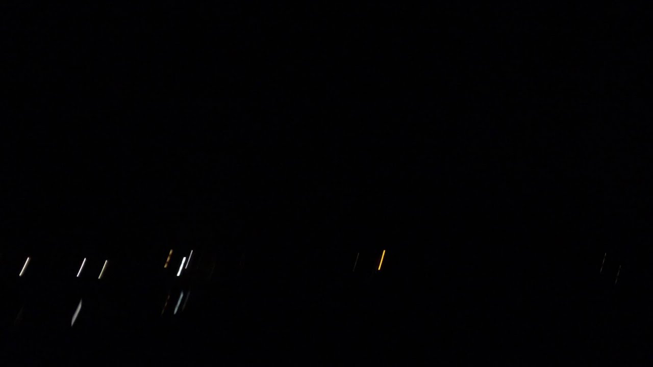 1LB Whistle Rocket w/ 200 gram Ti-Salute Header