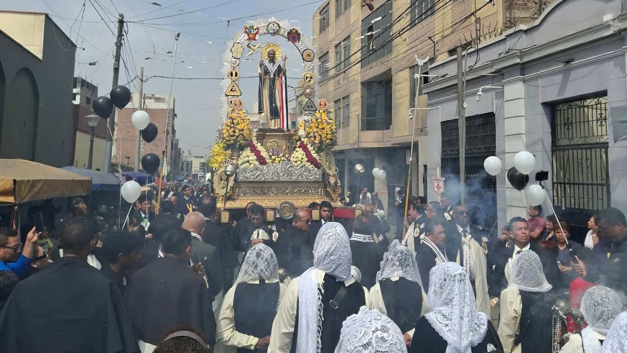Procesión de San Martin de Porres - En Vivo desde Lima - El Milagro Perú