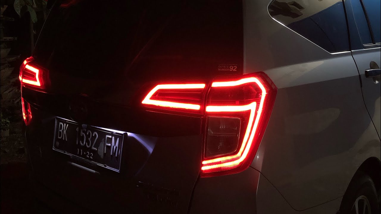 CUSTOM STOPLAMP SIGRA/CALYA MENGGUNAKAN AKRILIK