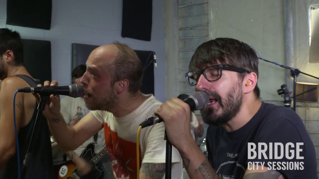 ARMS ALOFT & GUERILLA POUBELLE - 