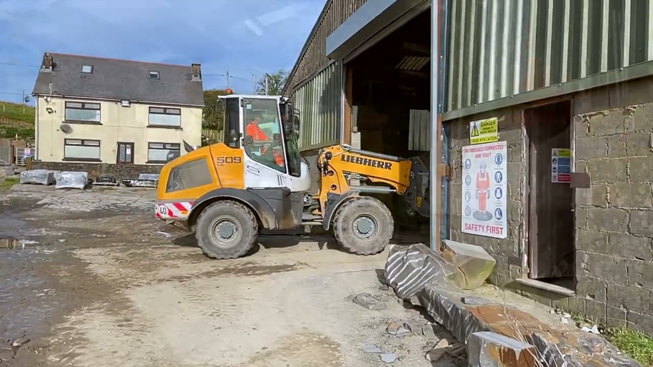Liebherr L509 wheeled loader