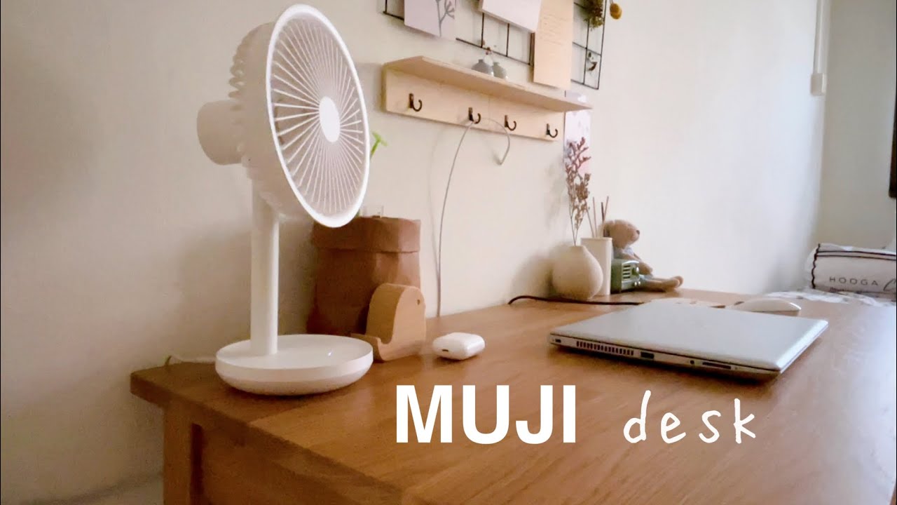 Simple everyday life: I got a MUJI desk | Desk set up, organisation and desk decorations