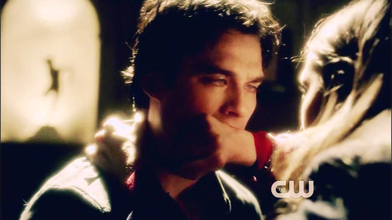 Damon and Elena- Wonderwall