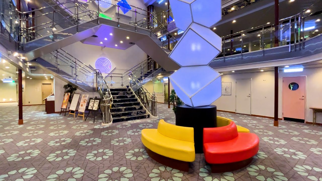 Osaka to Hokkaido: 21 Hours on Japan's Midnight Departure Ferry (Train to Tsuruga)