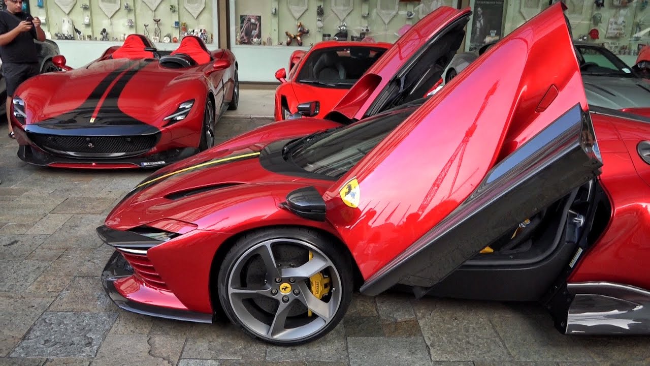 DES VACANCES EN FERRARI SP2 ET SP3 😍 + 2 Chiron + 2 Valkyrie ...