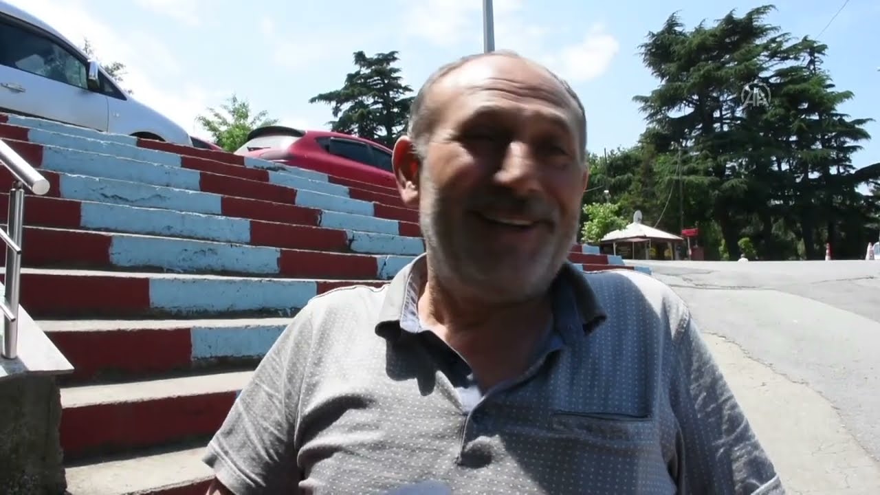 Faroz Mahallesi Trabzonspor'un renkleriyle boyandı!
