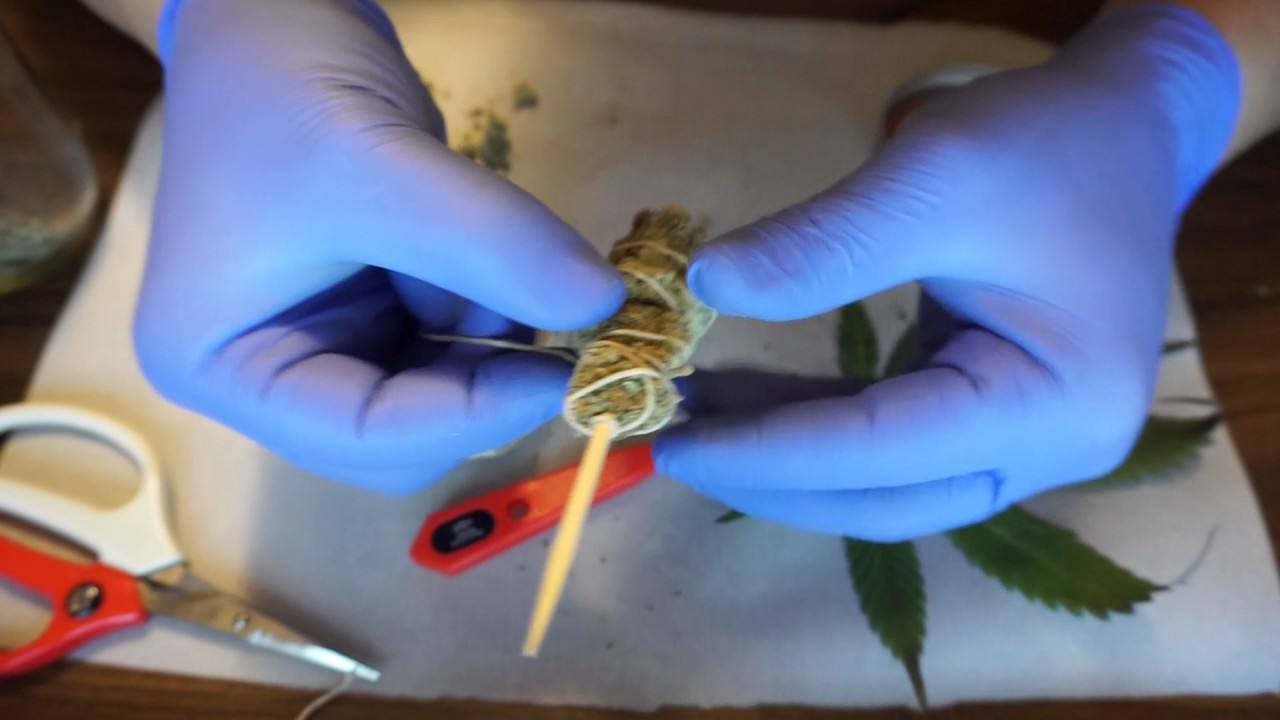 How To Roll A Thai Stick Part 1!