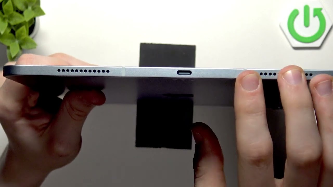 APPLE iPad Air 13 2026 Wi‑Fi + Cellular – Porty, przyciski i czujniki