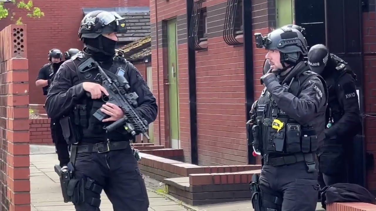 Police: Dramatic Firearms operation Leeds West Yorkshire