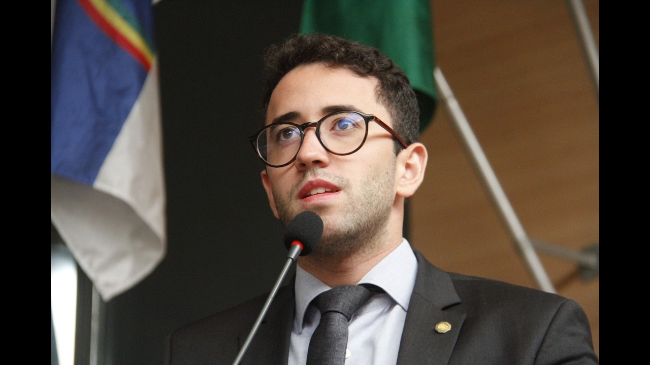 Thiago Medina tece críticas à CLJ