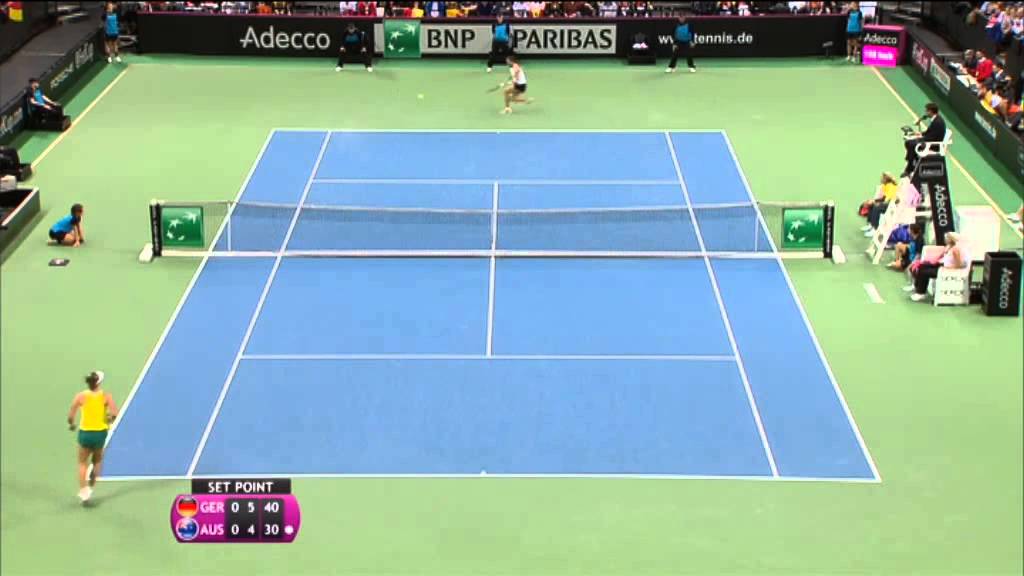 Highlights: Andrea Petkovic (GER) v Samantha Stosur (AUS)