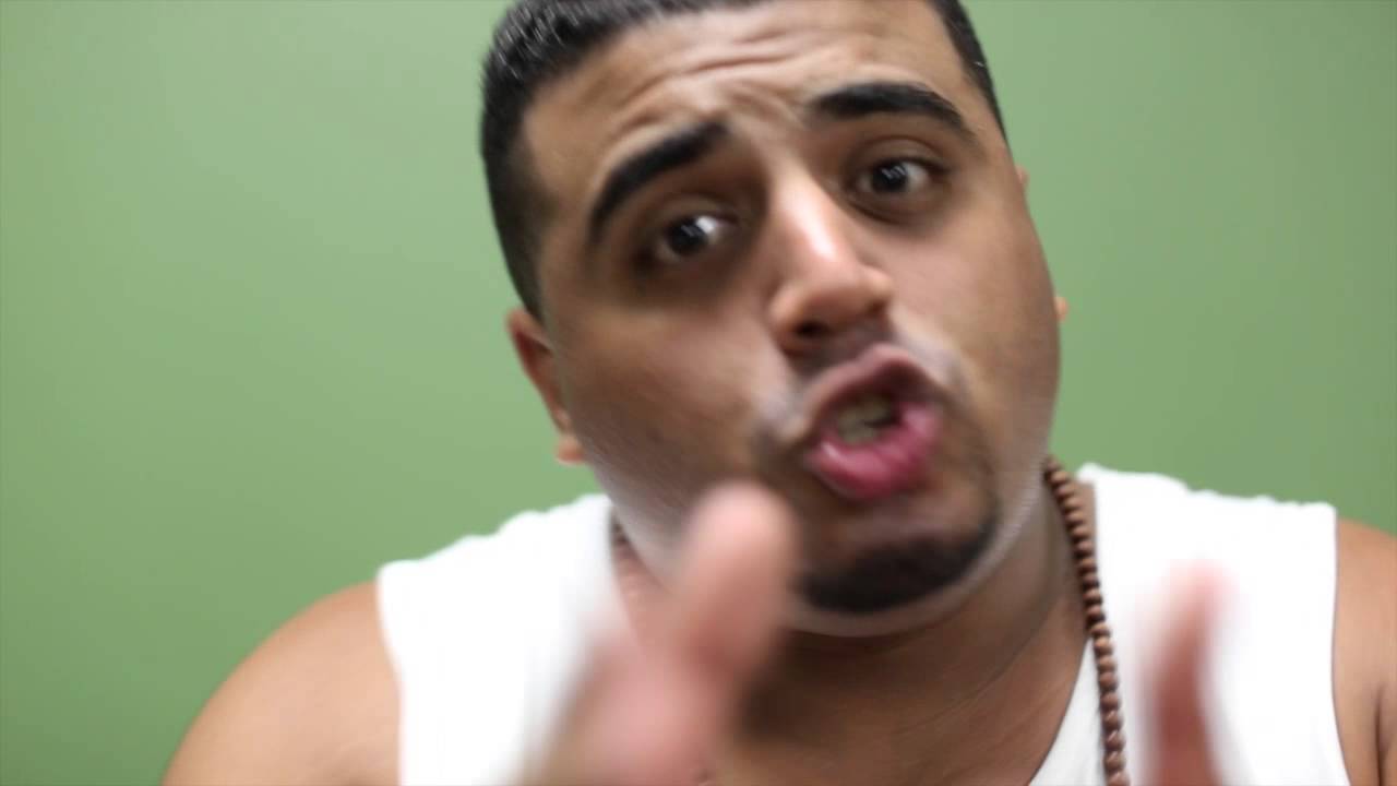 Witness spits a verse at Flavor Fest 2014 (@YoSoyWitness @FlavorFest @rapzilla)