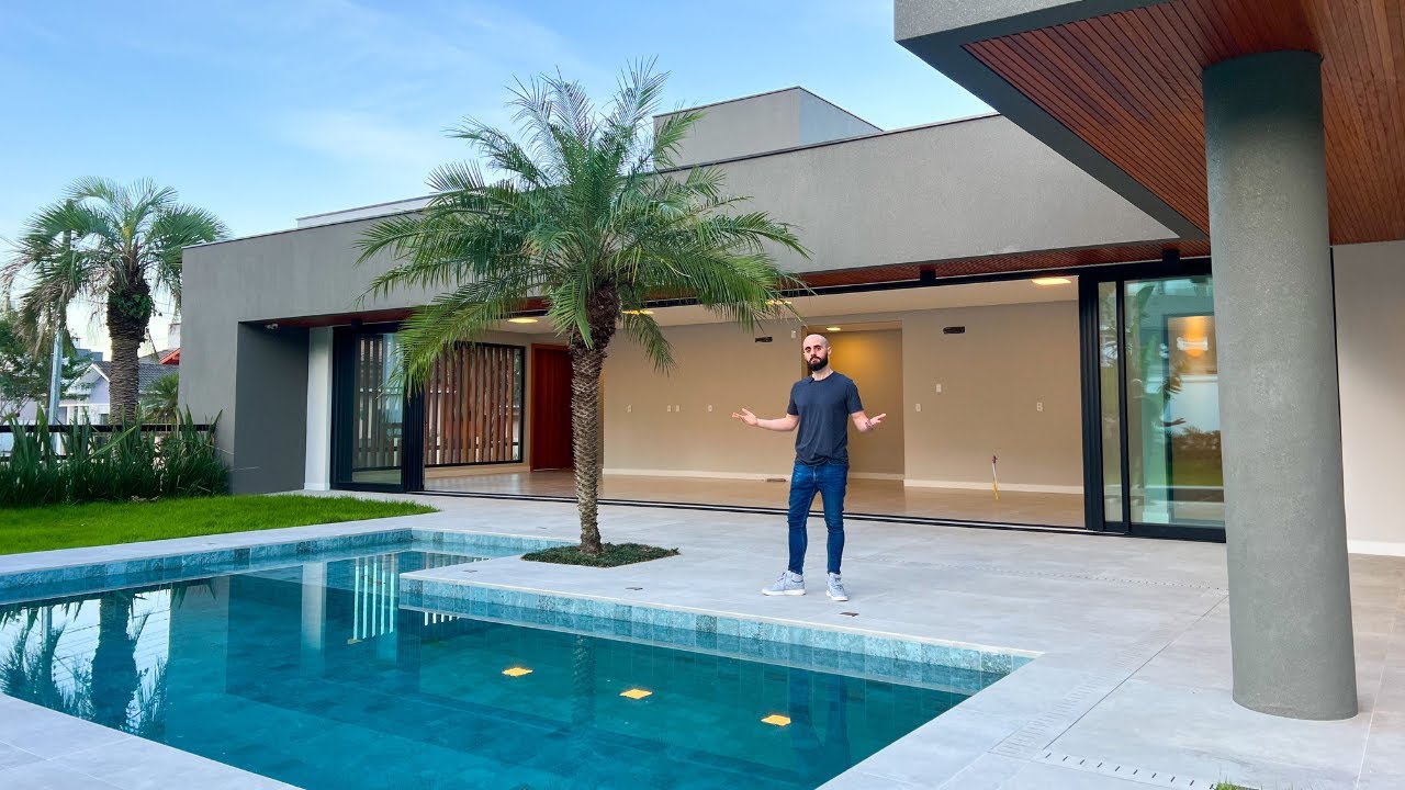 CASA TÉRREA CONTEMPORÂNEA DE ALTO PADRÃO EM UM TERRENO DE 879m2 | DANILO VOLTOLINI