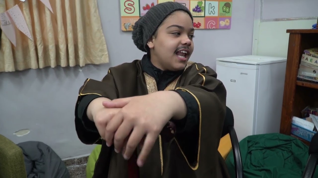 غربة في زمن التواصل
