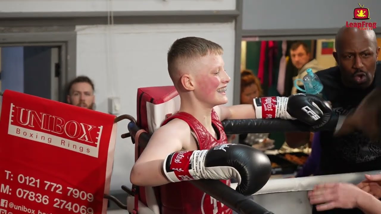 Harry Smith Vs Karter Bond   48kg Junior Muay Thai   Road to CFS   18 02 2023