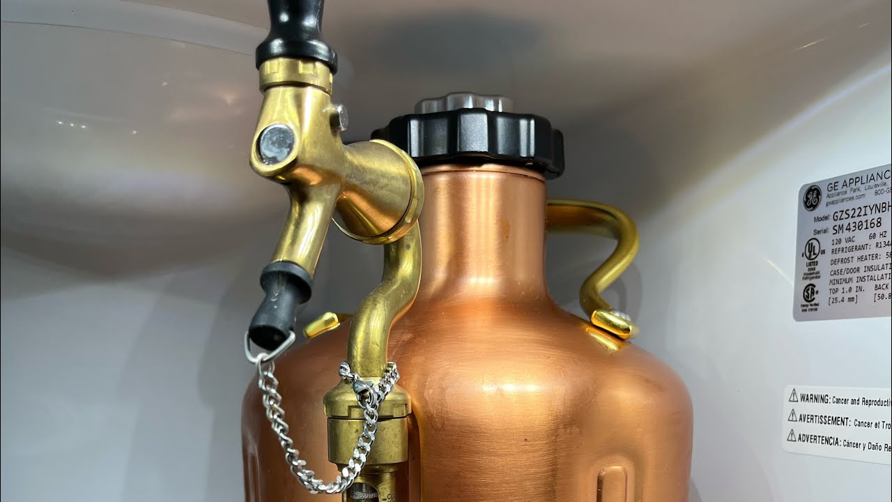 Home Brewing 201 - Growler Werks 128oz model review @PerfectWerks