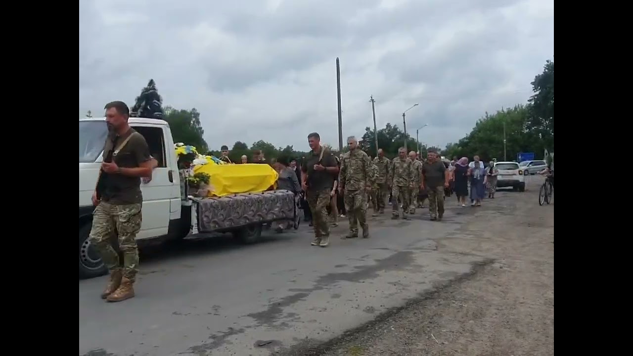 Сьогодні в м. Радивилів відбувся чин похорону полеглого на Донеччині Героя Андрія ПРОКАЗЮКА