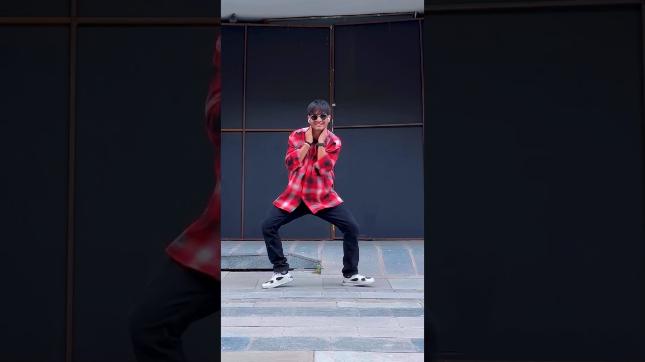 Uncha Lamba Kad Dance | Deepak Devrani Dance Choreography #shorts #dance