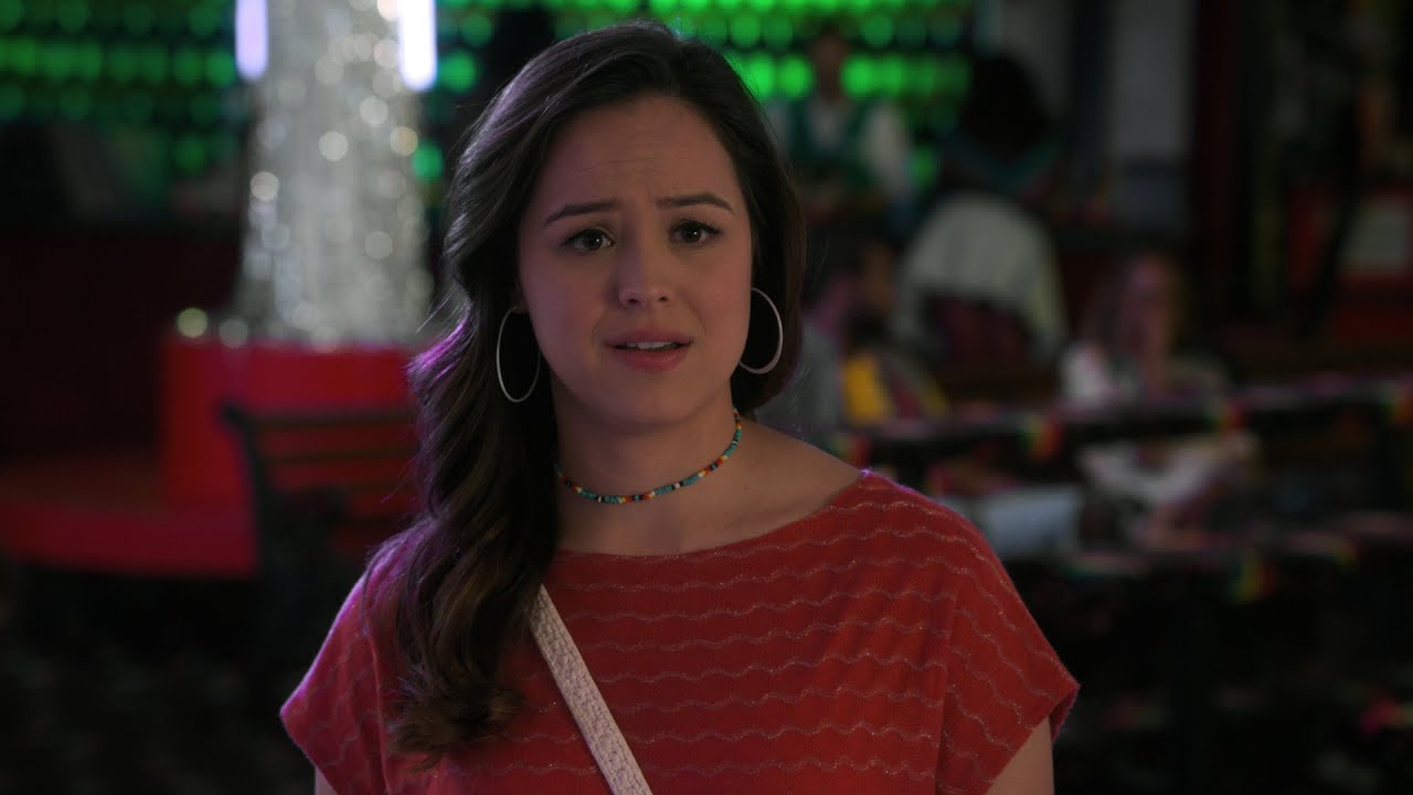 Erica Opens Up to Murray About Relationship Stuff - The Goldbergs