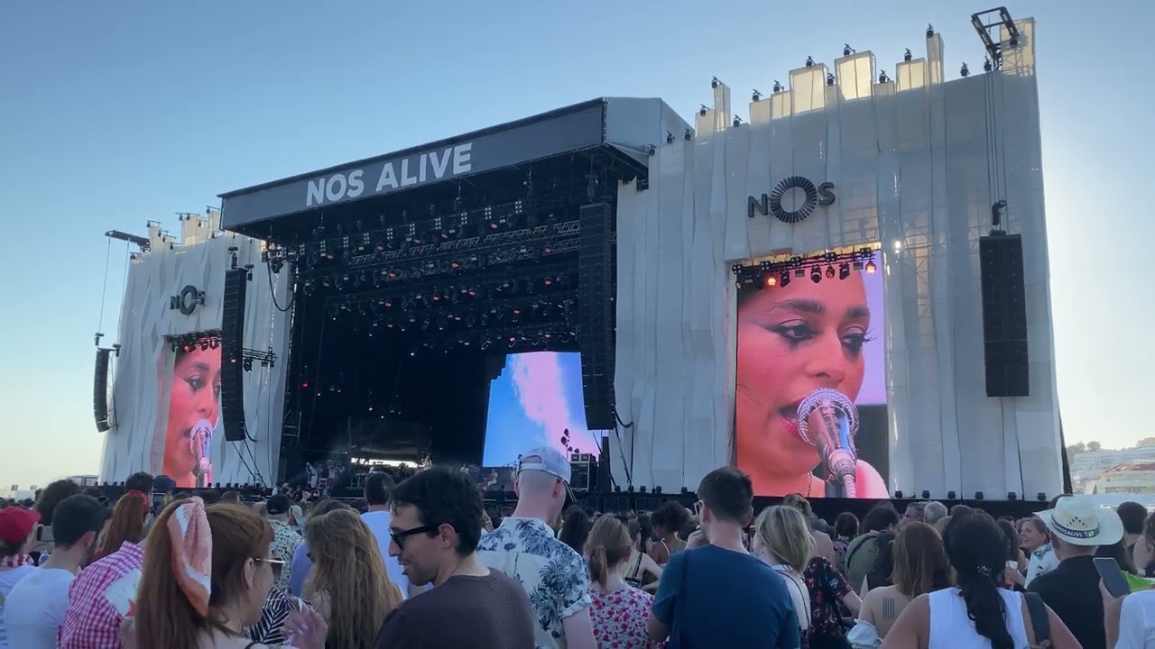 Celeste - Ideal Woman live @nos_alive