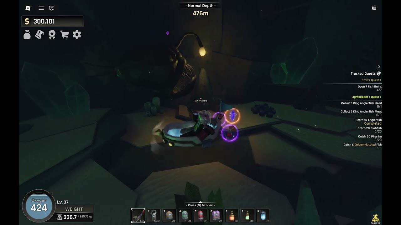 Fighting king anglerfish in abyss