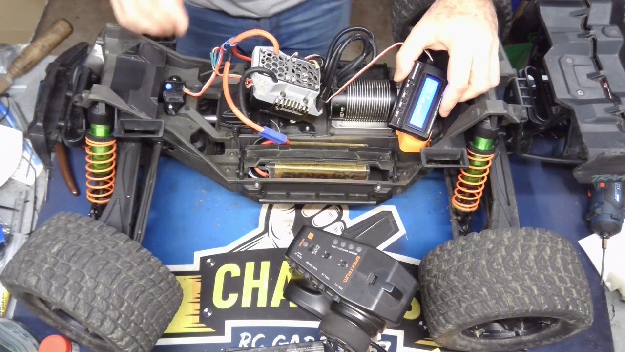 Traxxas XRT max5 1100kv pour Maneater