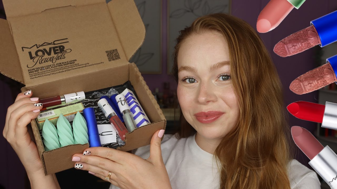 A Slightly Ridiculous Lipstick Haul + Lip Swatching Everything!!