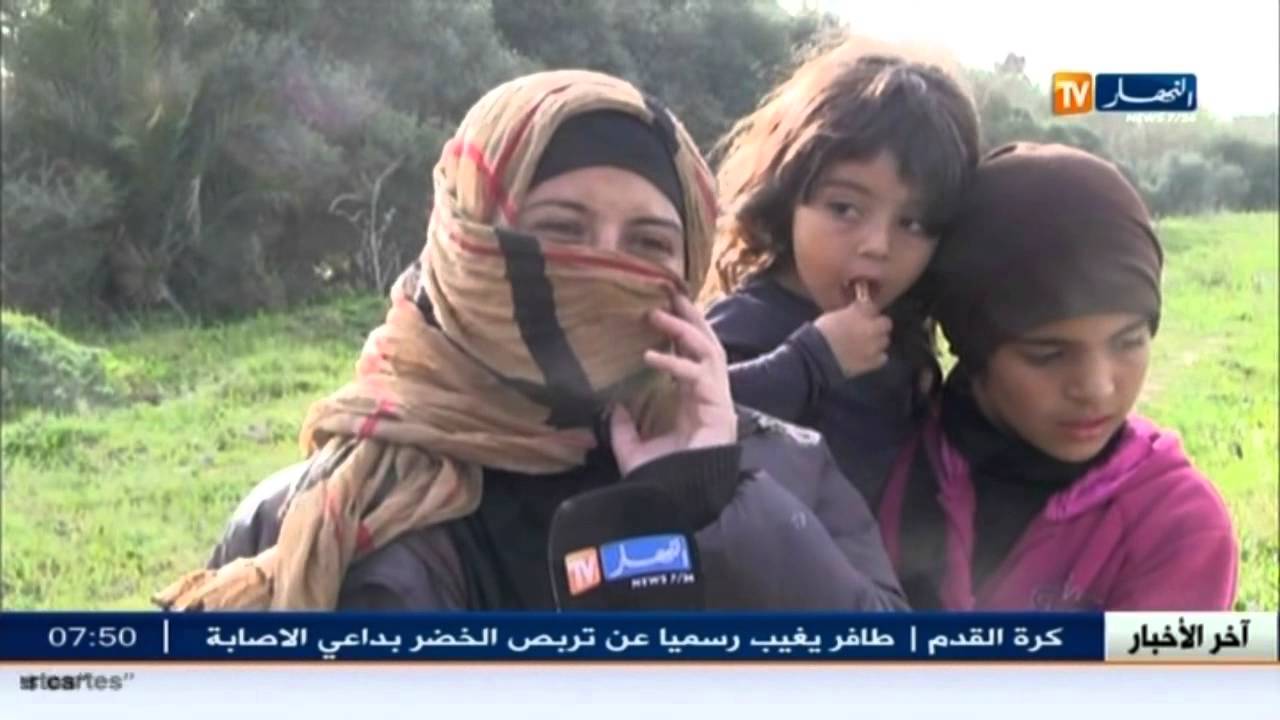 شاهد جزائريات يتقمصن شخصية لاجئات سوريات من اجل التسول