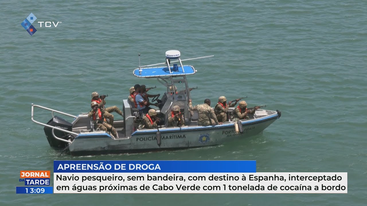 Navio pesqueiro, intercetado em águas próximas de Cabo Verde com 1 tonelada de cocaína a bordo