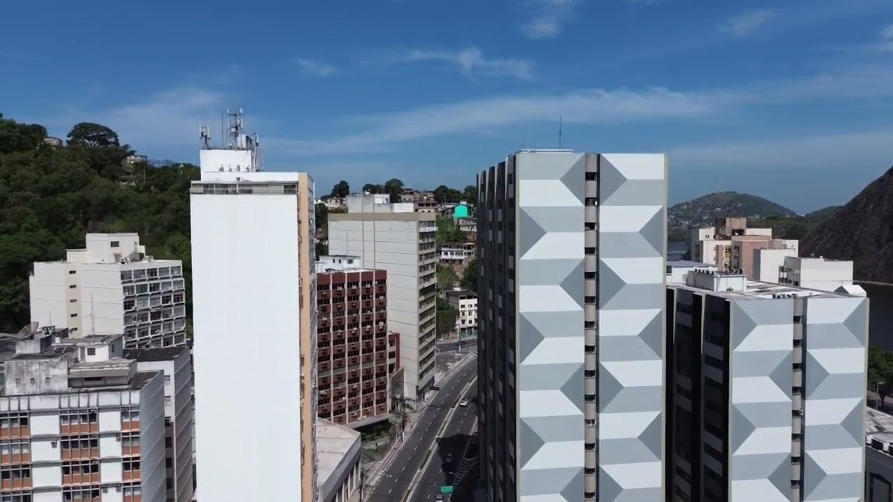 A beleza de Vitória–ES | Centro e porto em imagens aéreas