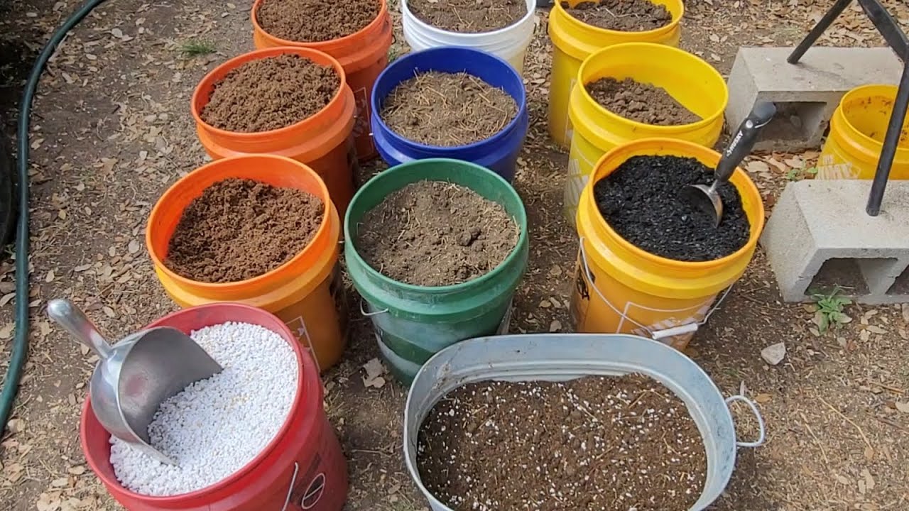 DIY Super Soil: Make 50 Gallons of Eco-Friendly Potting Mix at Home – Better Than Store-Bought!🌱