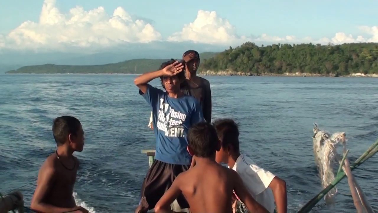 tradisi nelayan Pantai Kaluku (TOPO GIO)