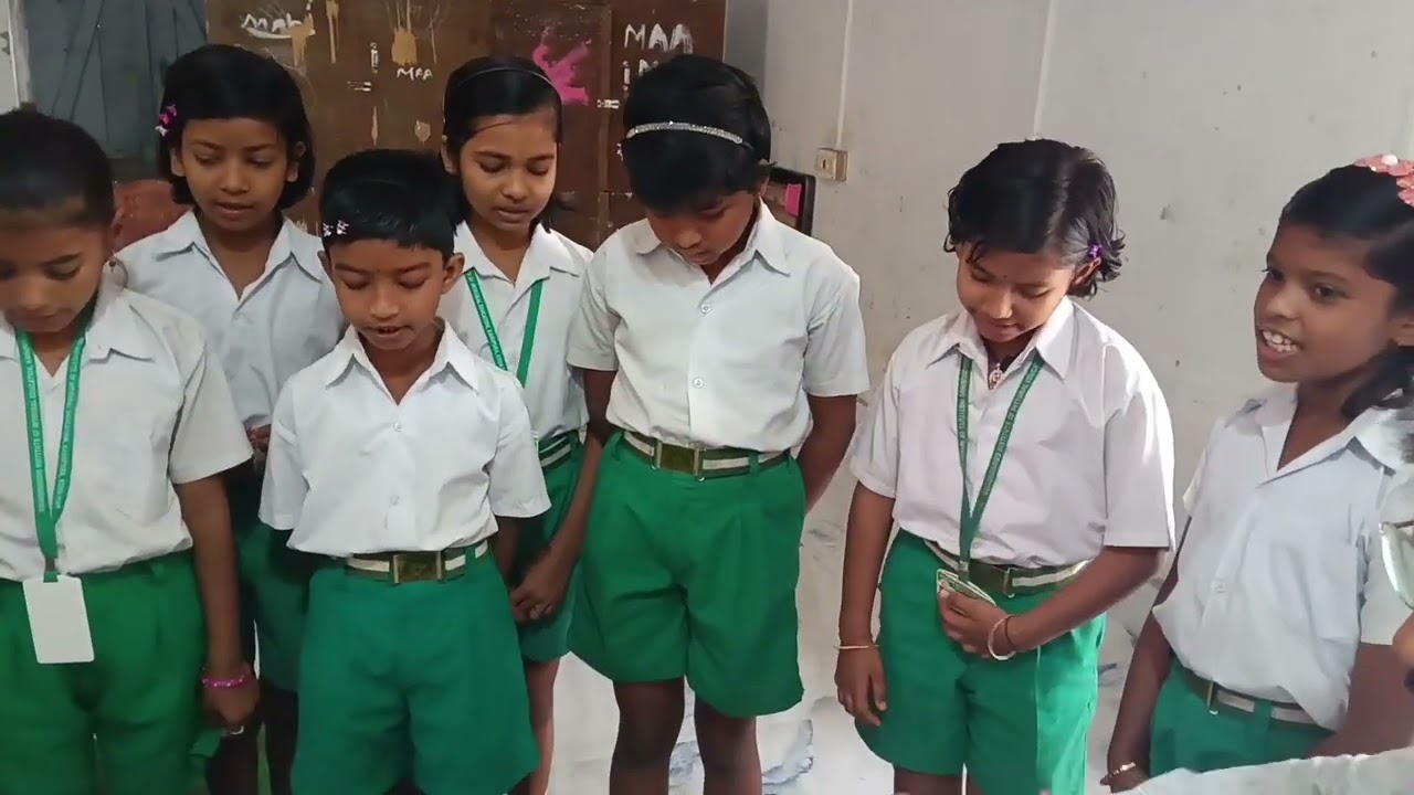 ନୂଆ ଯୁଗର ଶିଶୁରେ ଆମେ ନୂଆ ଯୁଗର ଶିଶୁ ବଡ଼ କି ଛୋଟ ବାରଣ ନାହିଁ ସବୁରି ସାଥେ ମିଶୁ SAIIE KAINIPURA petal 8 