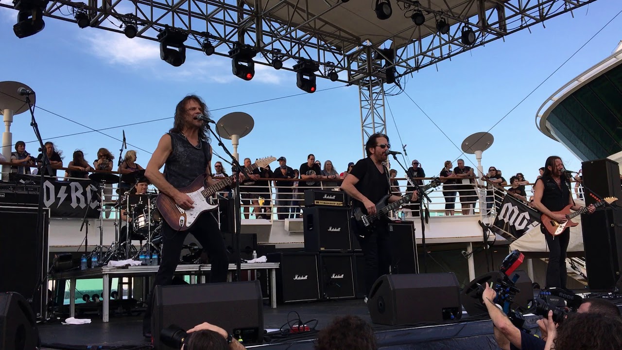 Winger - Miles Away  [Live at Monsters of Rock Cruise 2017]