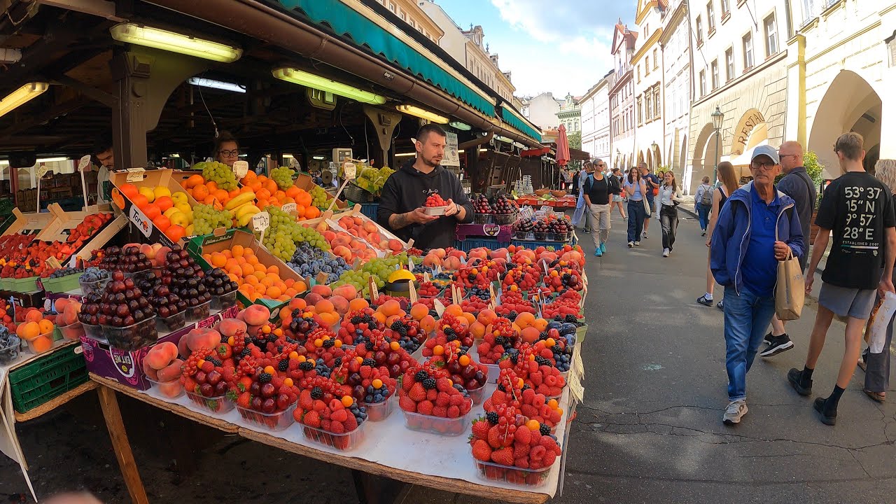 Prague Havel's Market (Havelsk&eacute; trži&scaron;tě) Food and more