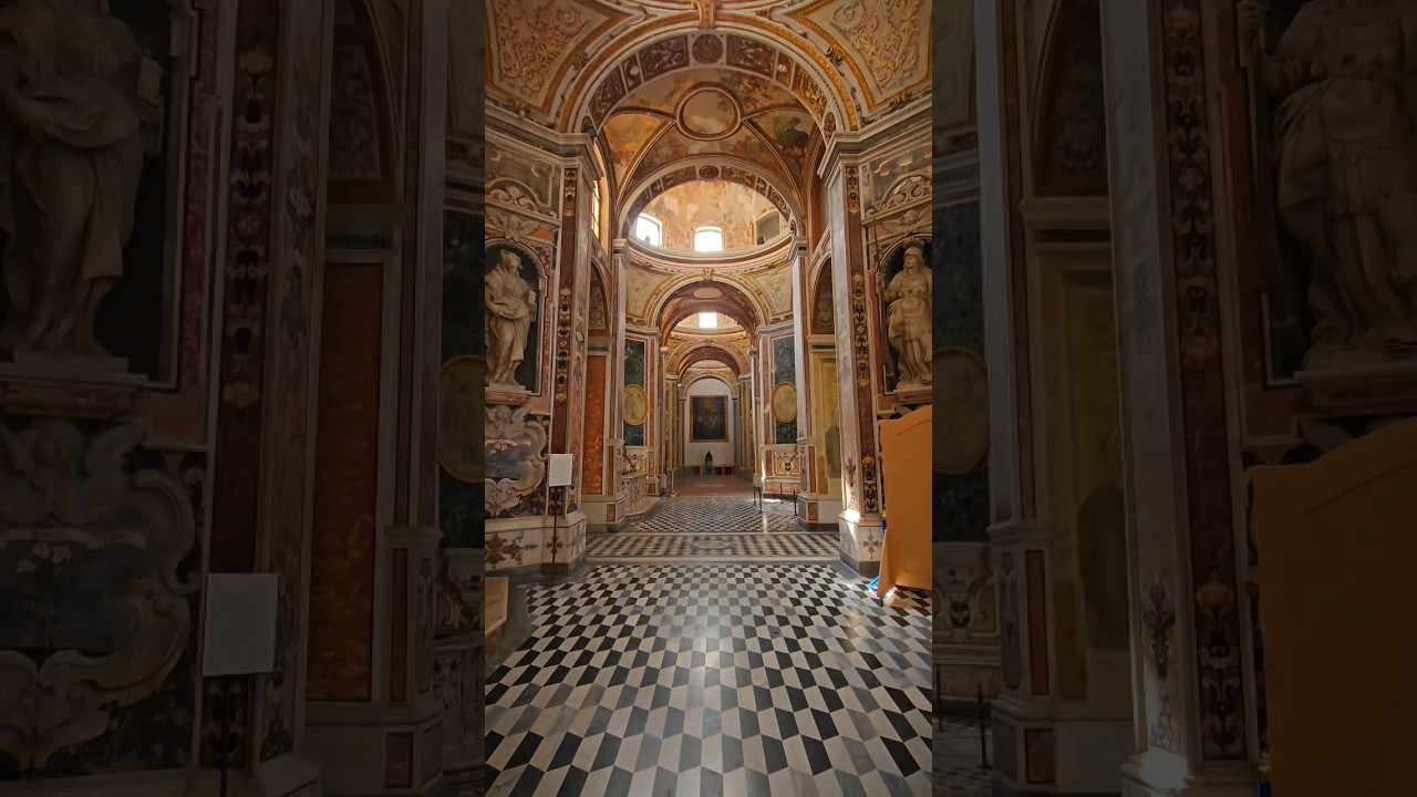 Basilica di San Paolo Maggiore - Naples