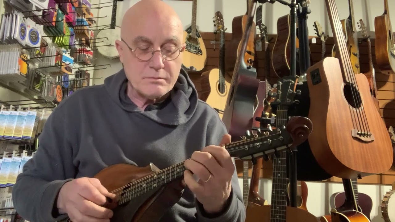 Lyon and Healy Style A  made between1918-1920