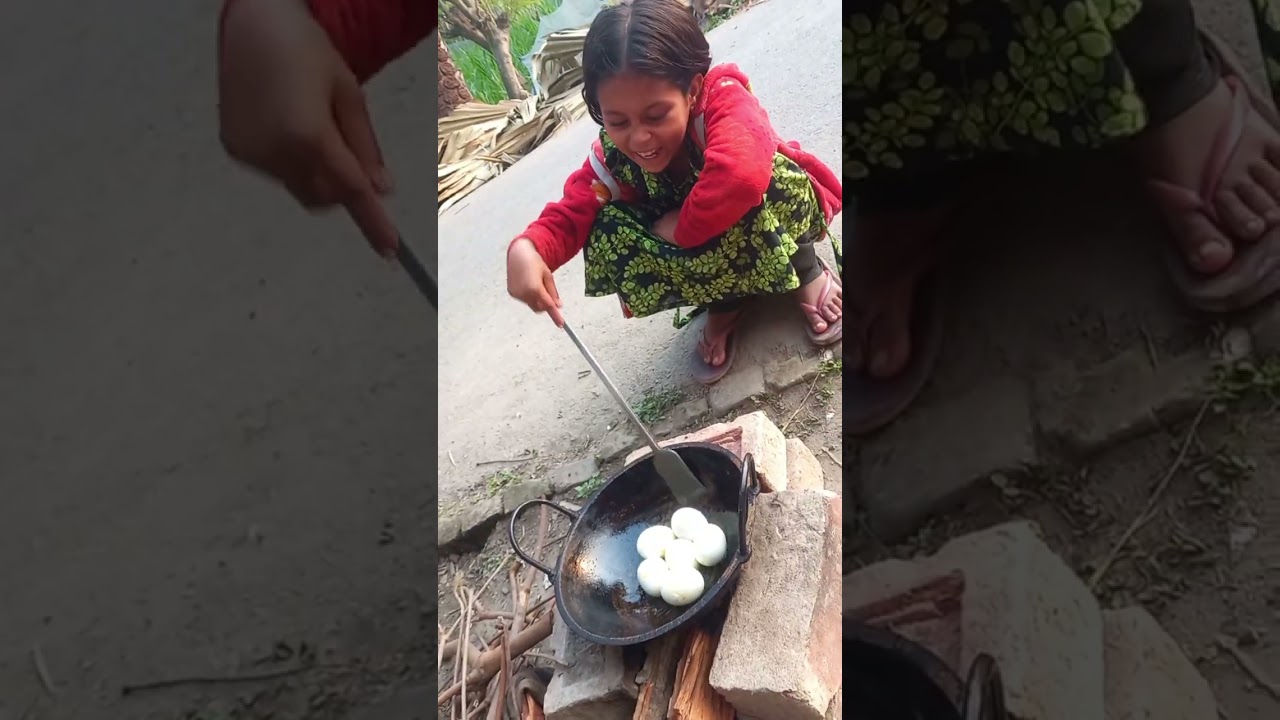 সেতারা মাঝে নতুন আলু দিয়ে ডিম ঝোল #shortvideos 